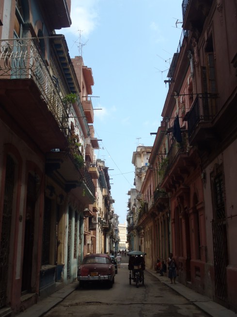 havana streets welcome us